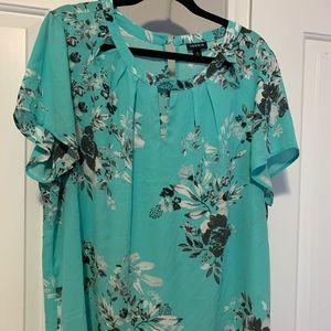 Short sleeve plus size blouse